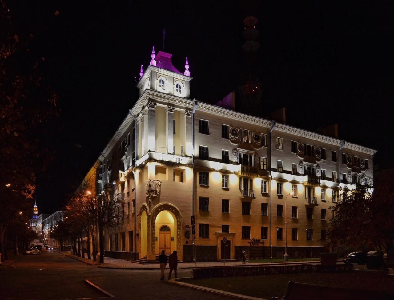 Hostel Tower 31/18 Minsk Buitenkant foto