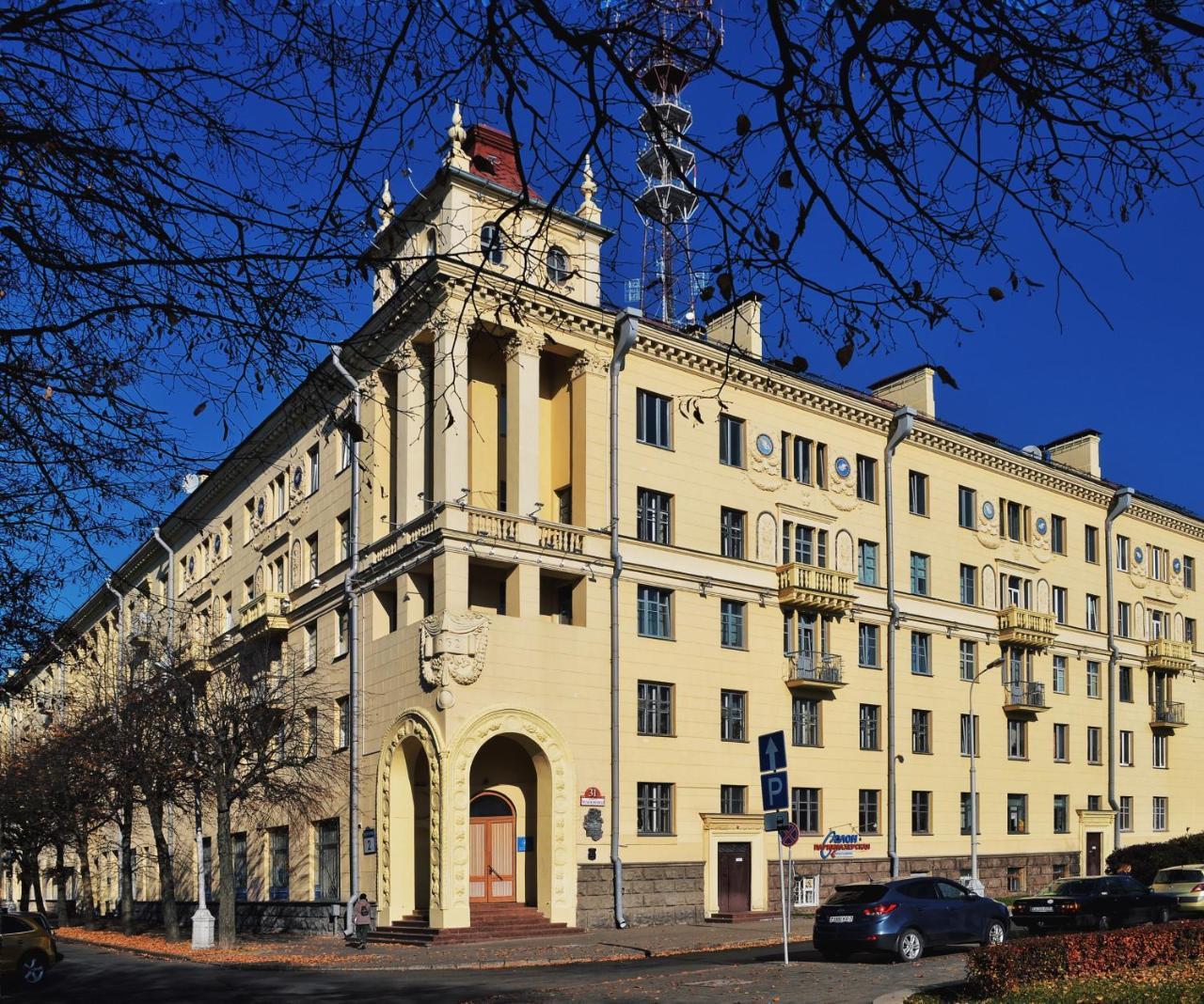 Hostel Tower 31/18 Minsk Buitenkant foto